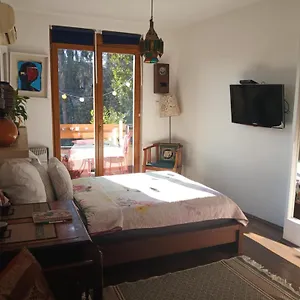 Cozy At The Castle Apartment